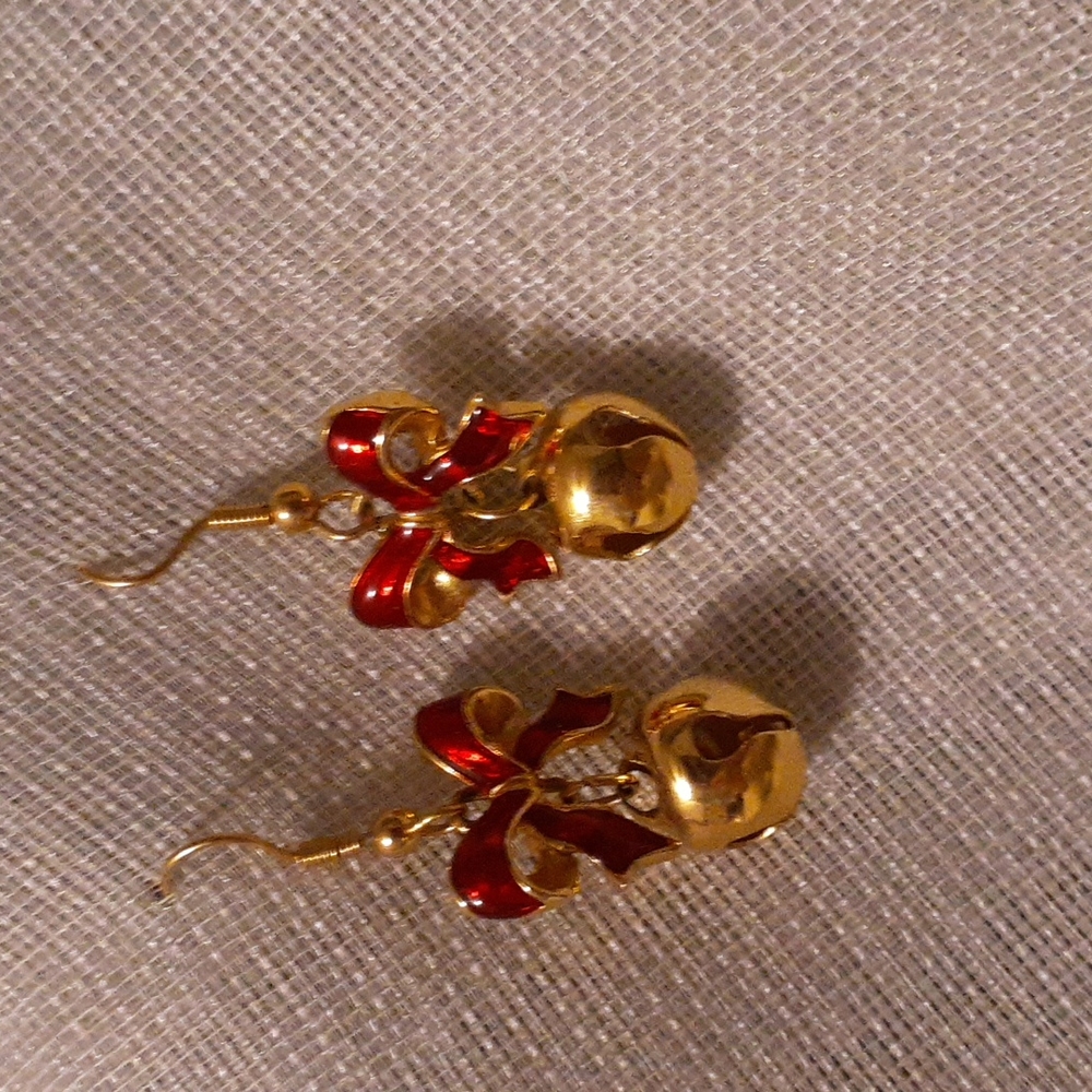 Vintage Earrings #303